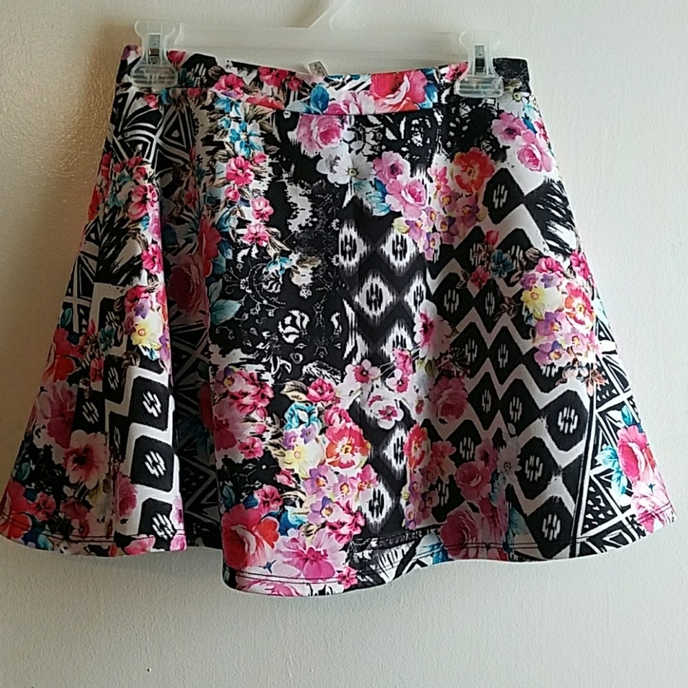 AEROPOSTALE  SKIRT