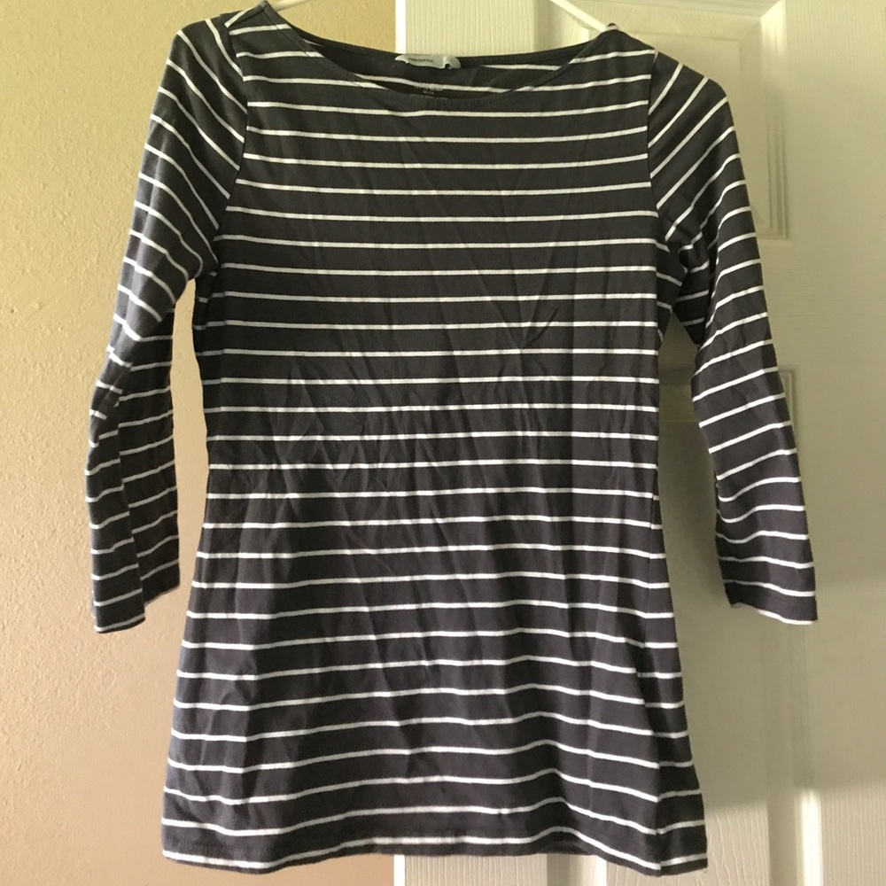 H&M grey white striped tee