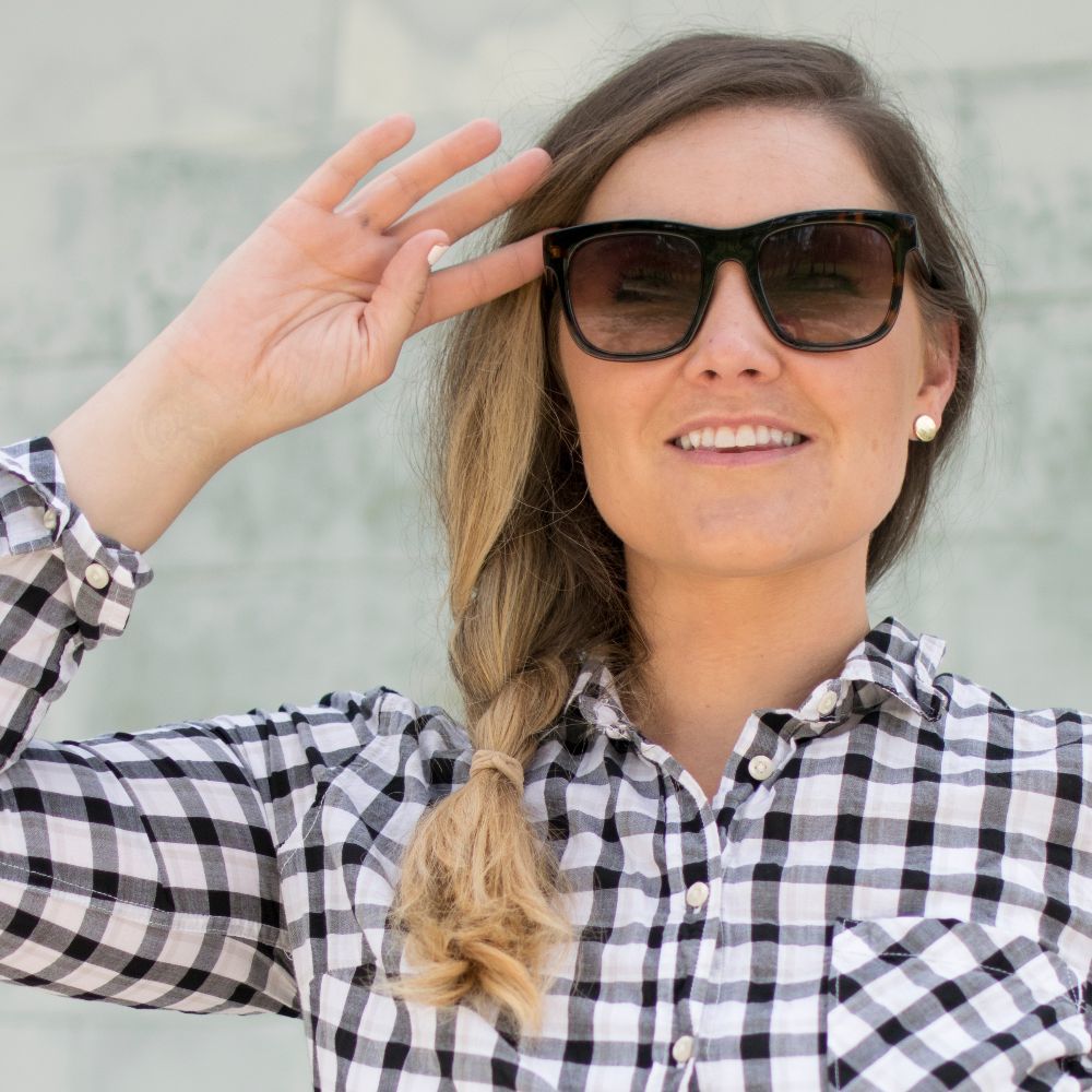 Meet your Posher, Courtney