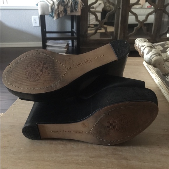 Vince Camuto platform shoes - Picture 7 of 7