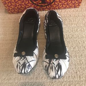 Tory Burch Clancy Satin ballet flats