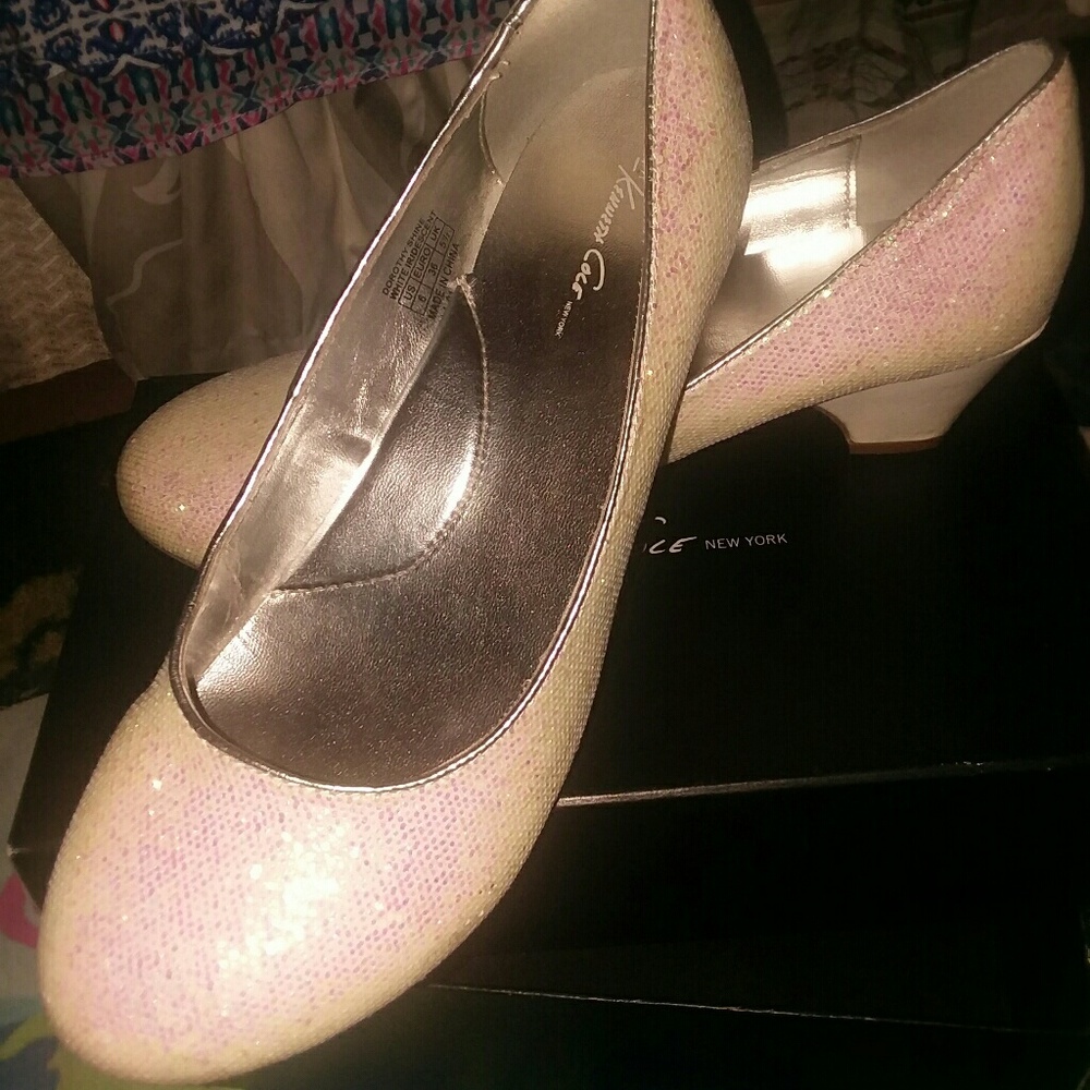 Kenneth Cole Dorothy Shine heels