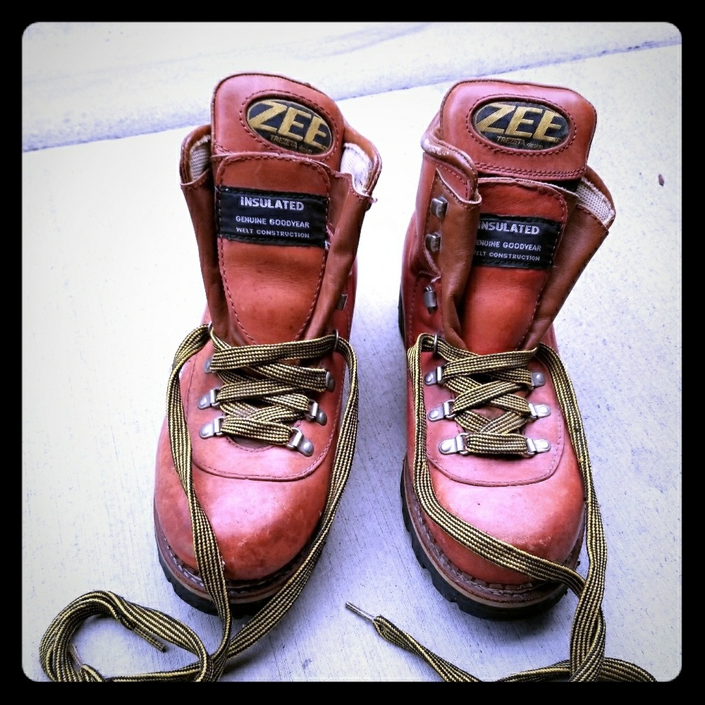 Mens size 12 Work Boots