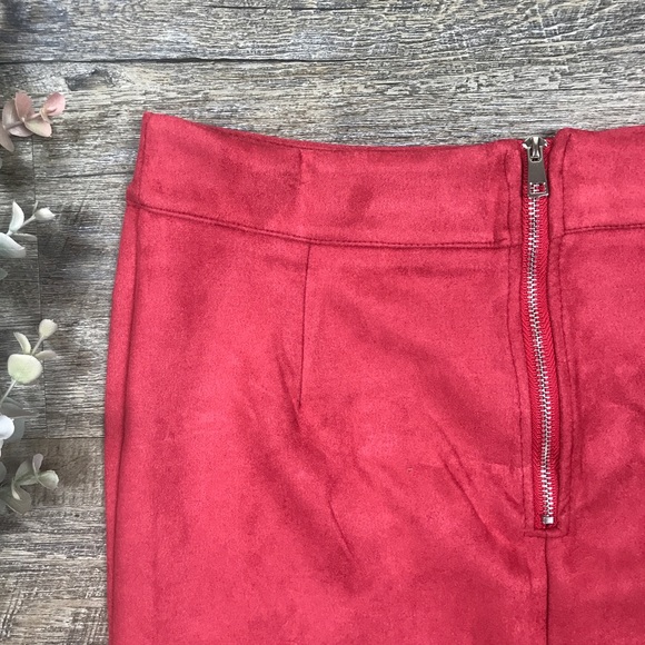 Suede High Waisted Skirt - Picture 5 of 7