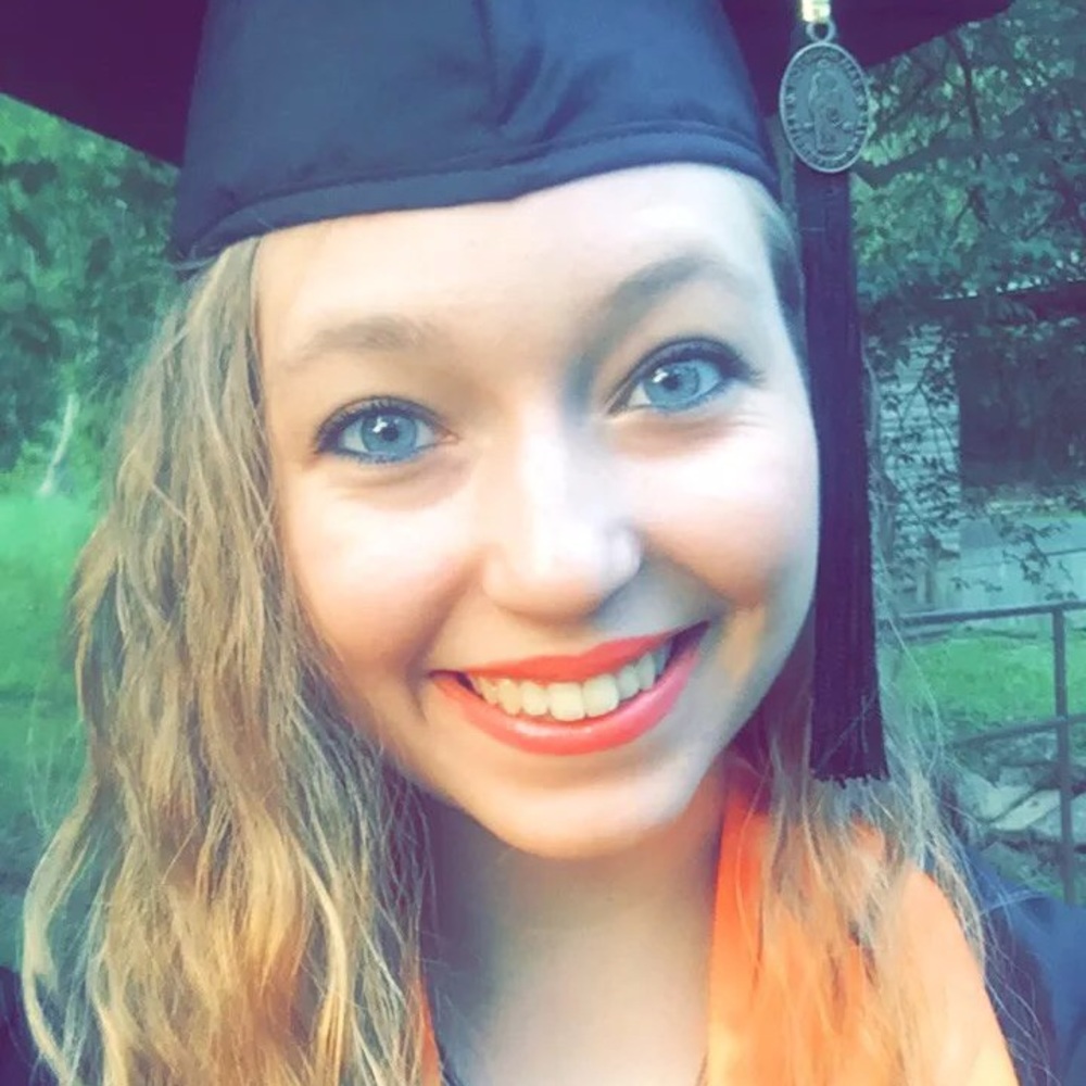 Meet your Posher, Avery