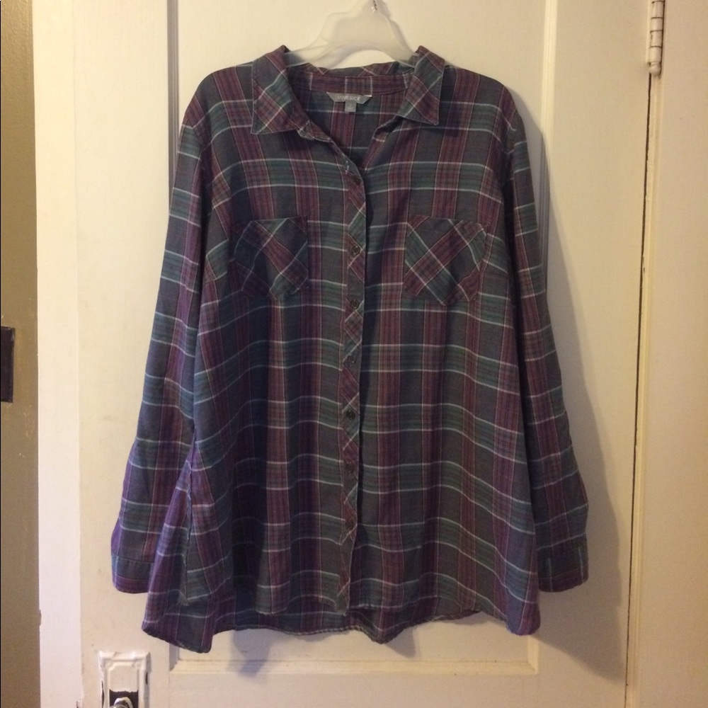 NWOT never worn Lovesick button up flannel.