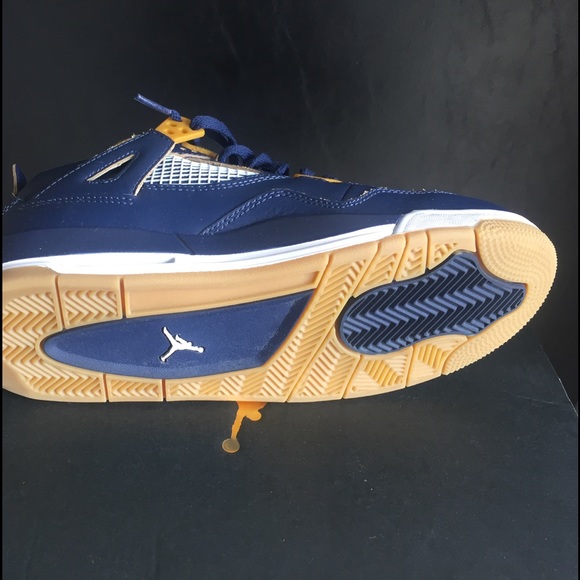 Air Jordan 4 dunk from above - Picture 4 of 4