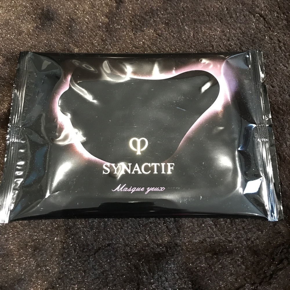 Cle de peau Beaute Synactif Eye Mask, 6 packs