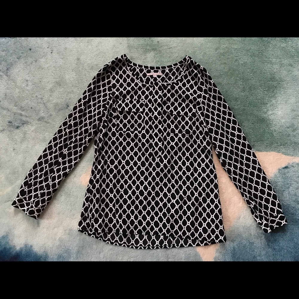 SOLD GAP Black and White Utility Blouse