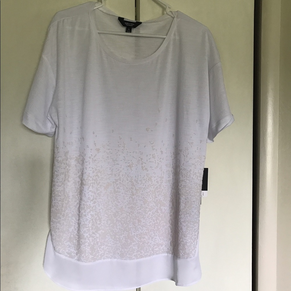 Simply Vera white shirt with accents