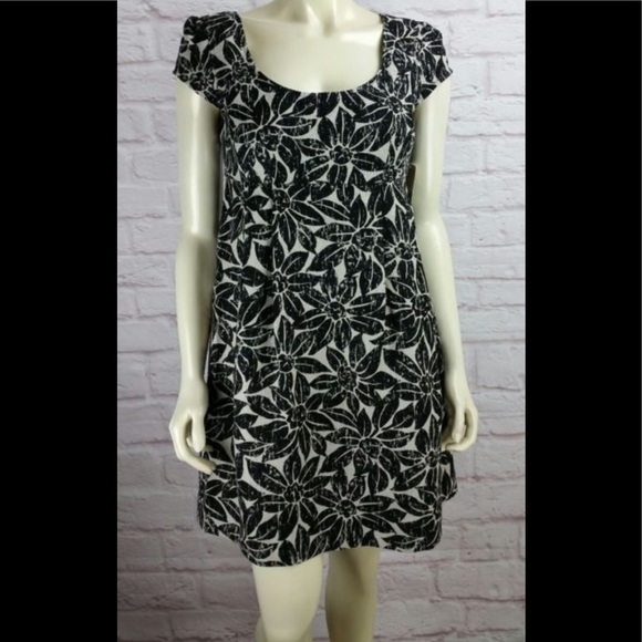 Michael Kors Dresses & Skirts - Michael Kors linen Dress size 6