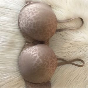 Strapless VS Bra, Snap front