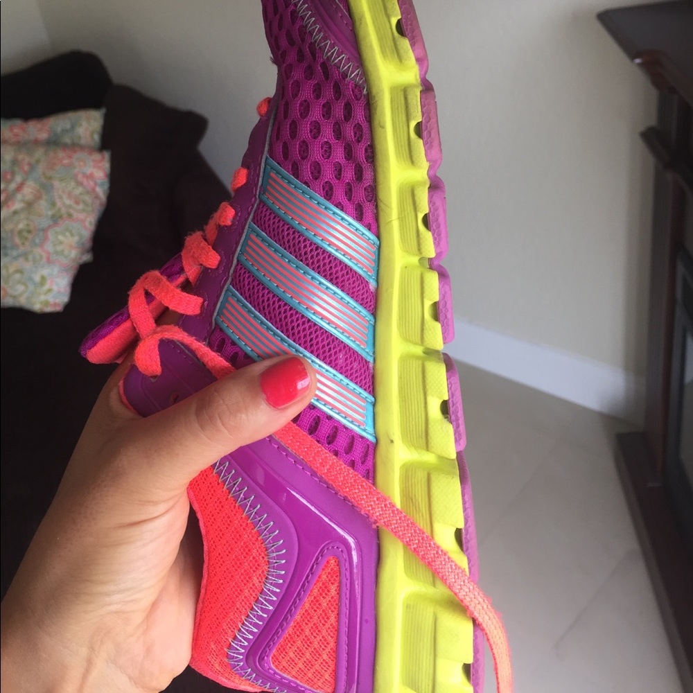 Adidas sneakers 8 1/2