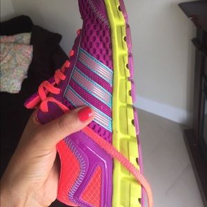 Adidas sneakers 8 1/2