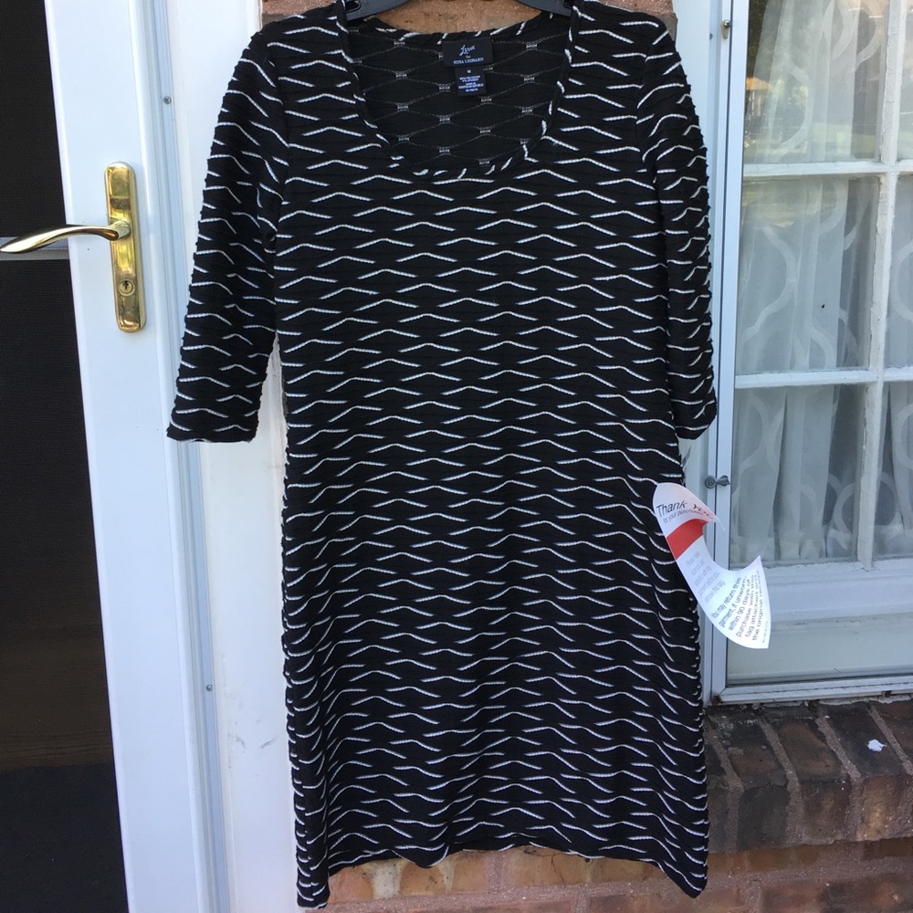 Lennie for Nina Leonard black and white dress