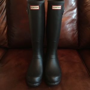 Matte black hunter boots