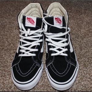 Vans SK8-Hi Top Classics in Black&White