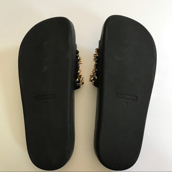 Kendall + Kylie Shiloh Chain Link Platform Slides - Picture 6 of 6