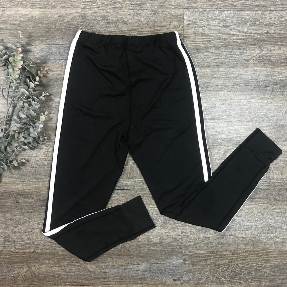 Striped Fitness Leggings - Picture 3 of 8