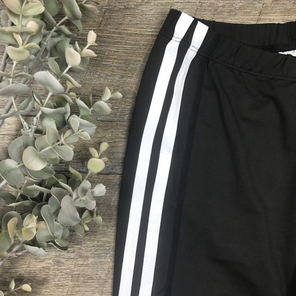 Striped Fitness Leggings - Picture 4 of 8