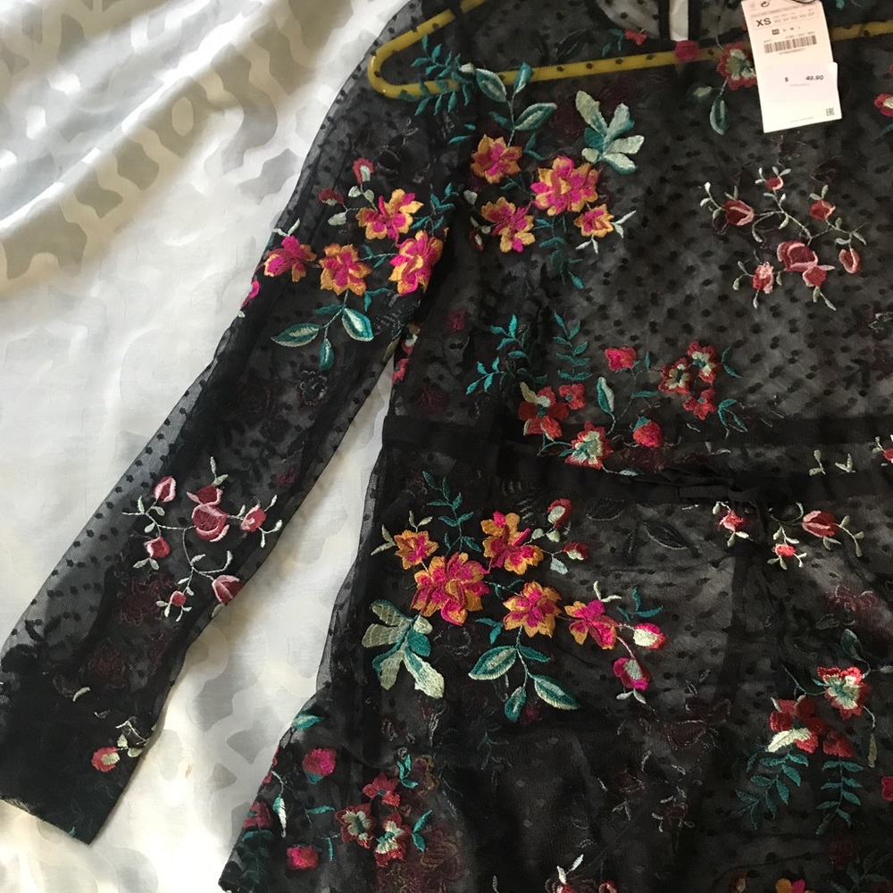 Long sleeve mesh top