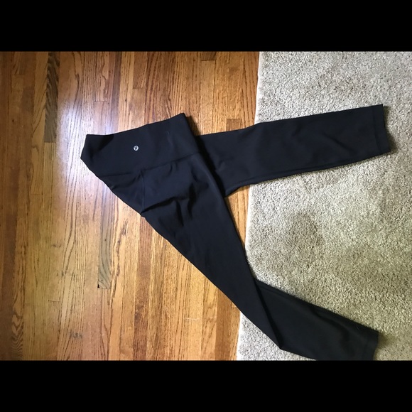 Lululemon High Rise Leggings - Picture 2 of 3