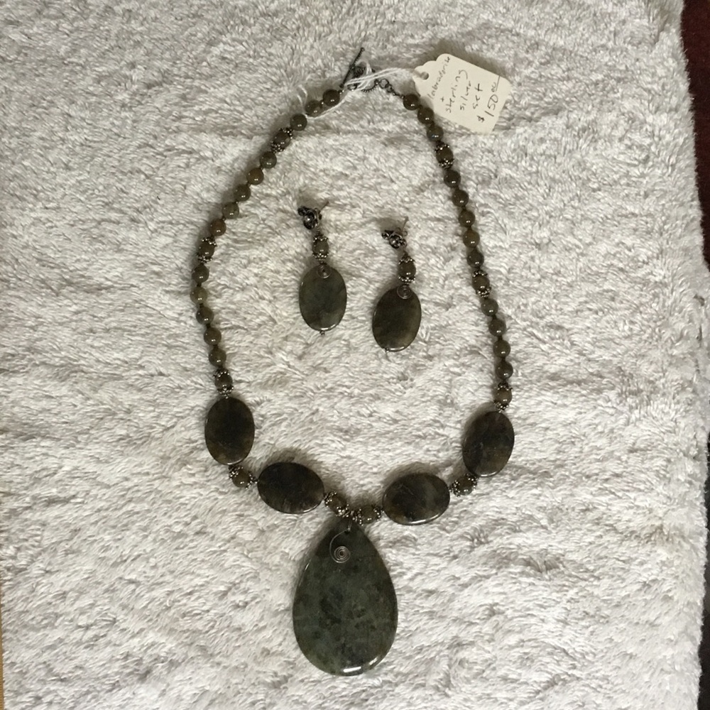 NWT Handmade Labradorite/Silver Necklace Earrings