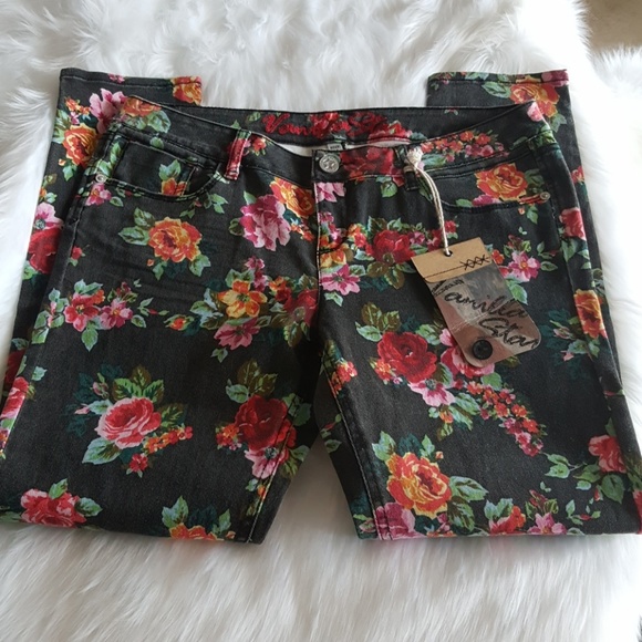 🆕Skinny jeans by Vanilla Star size 13 - Picture 5 of 5