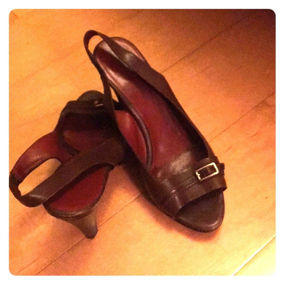 Banana Republic brown slingback heels brown GUC