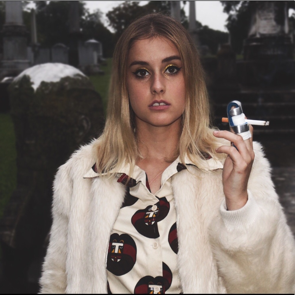 Meet your Posher, Jessica