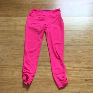 Hot pink under amour leggings