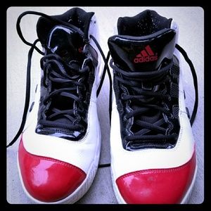 Adidas Mens size 13 sneaker