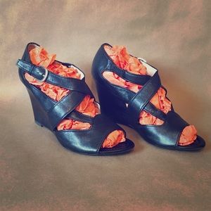 Franco Sarto Tazer Wedge