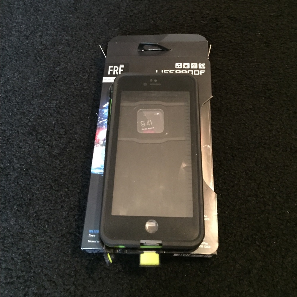IPhone 6 Plus life-proof case