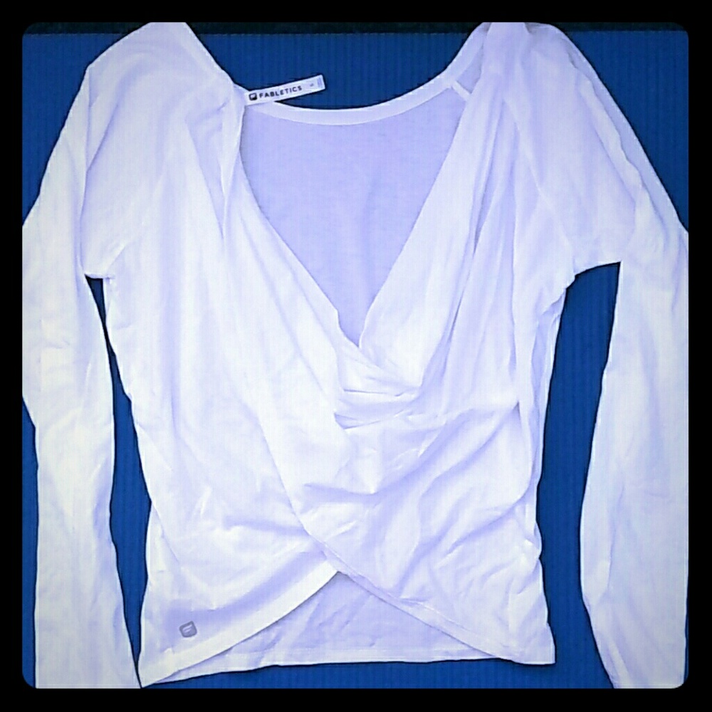 Fabletics long sleeve t-shirt