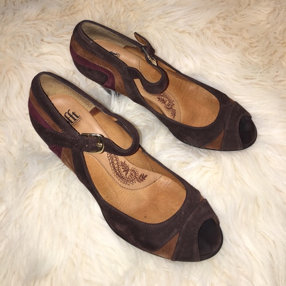 Sofft 8.5M Sandals - Picture 2 of 8