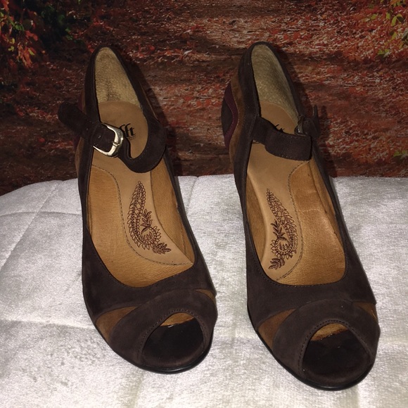 Sofft 8.5M Sandals - Picture 7 of 8