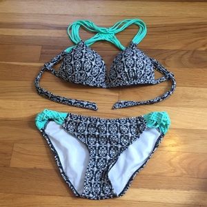 Empyre Bathing Suit Set