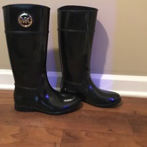 Rain boots