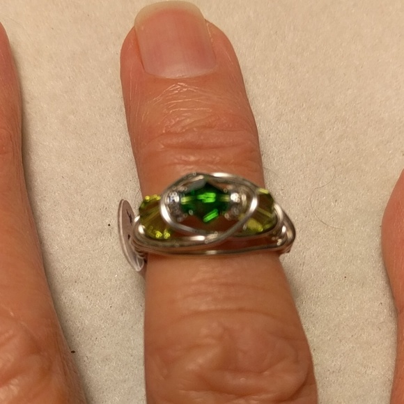 Ring - Picture 4 of 4