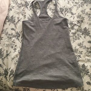 Lululemon cool racerback tank size 8 grey