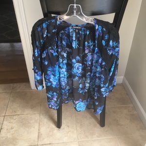 Floral express kimono