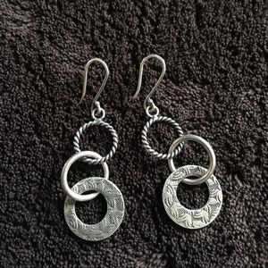 Silpada 3 Circle Earring