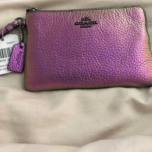 💯Auth. Coach Wristlet NWT in Metallic multicolor