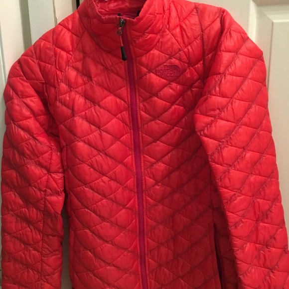 Quilted winter jacket North Face - Picture 2 of 3