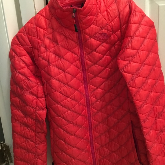 Quilted winter jacket North Face - Picture 3 of 3