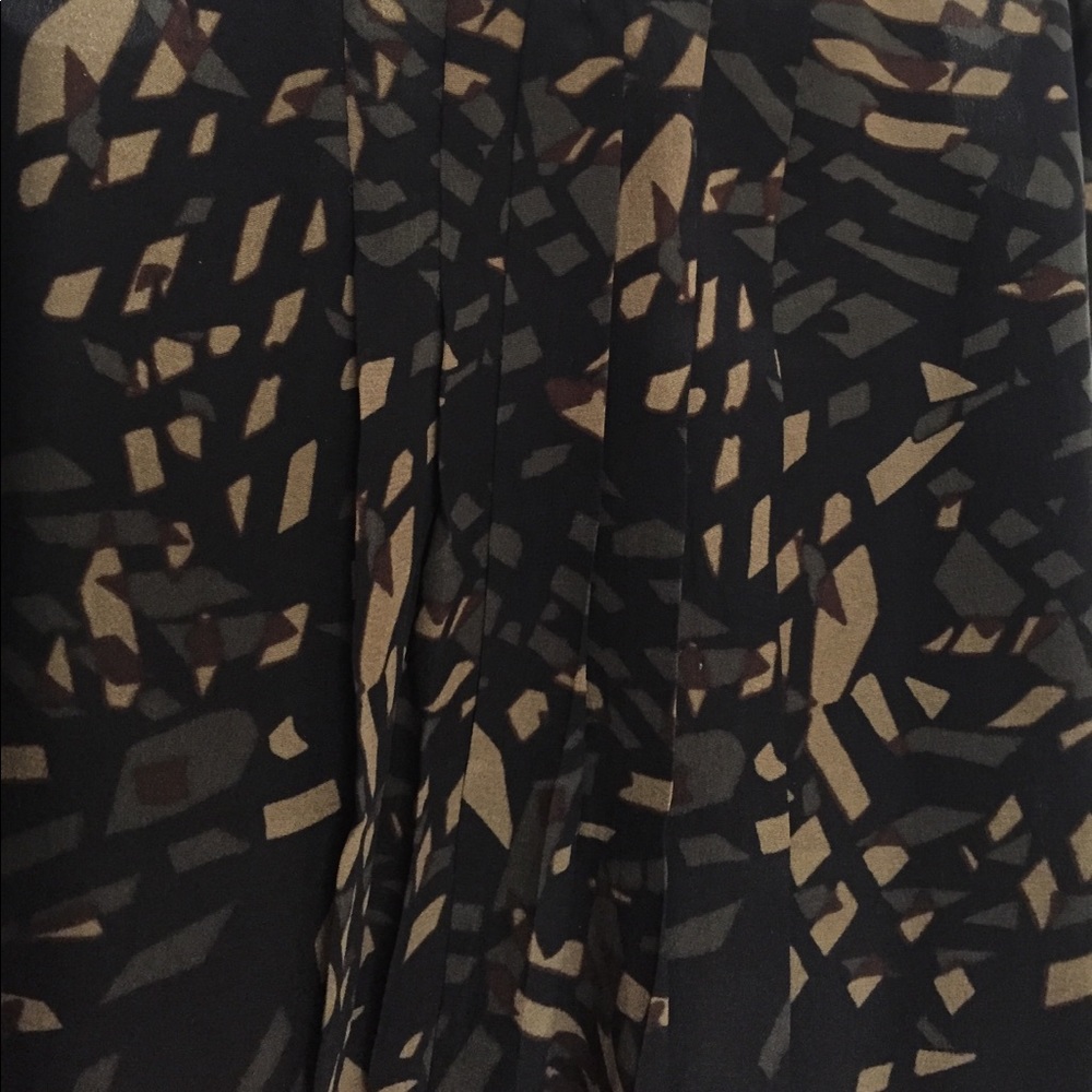 ⭐️Donating 10/26⭐️ Urban Outfitters silk top - Picture 2 of 4