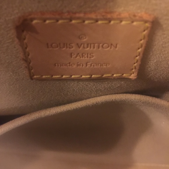Louis Vuitton purse - Picture 6 of 8