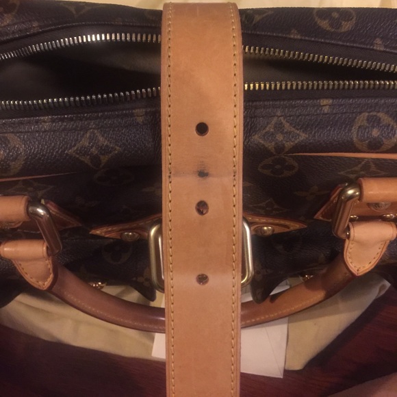 Louis Vuitton purse - Picture 7 of 8