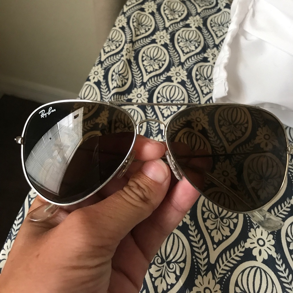 AUTHENTIC rayban aviators